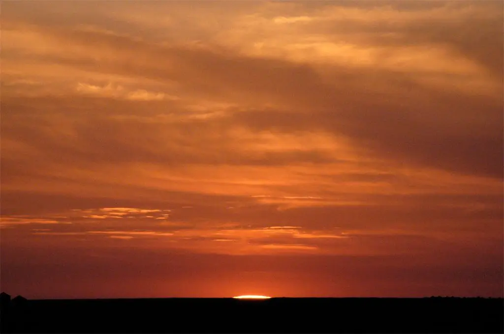 Sunset over the prairie horizon, 2006
